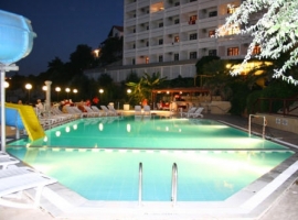 club otel karaburun